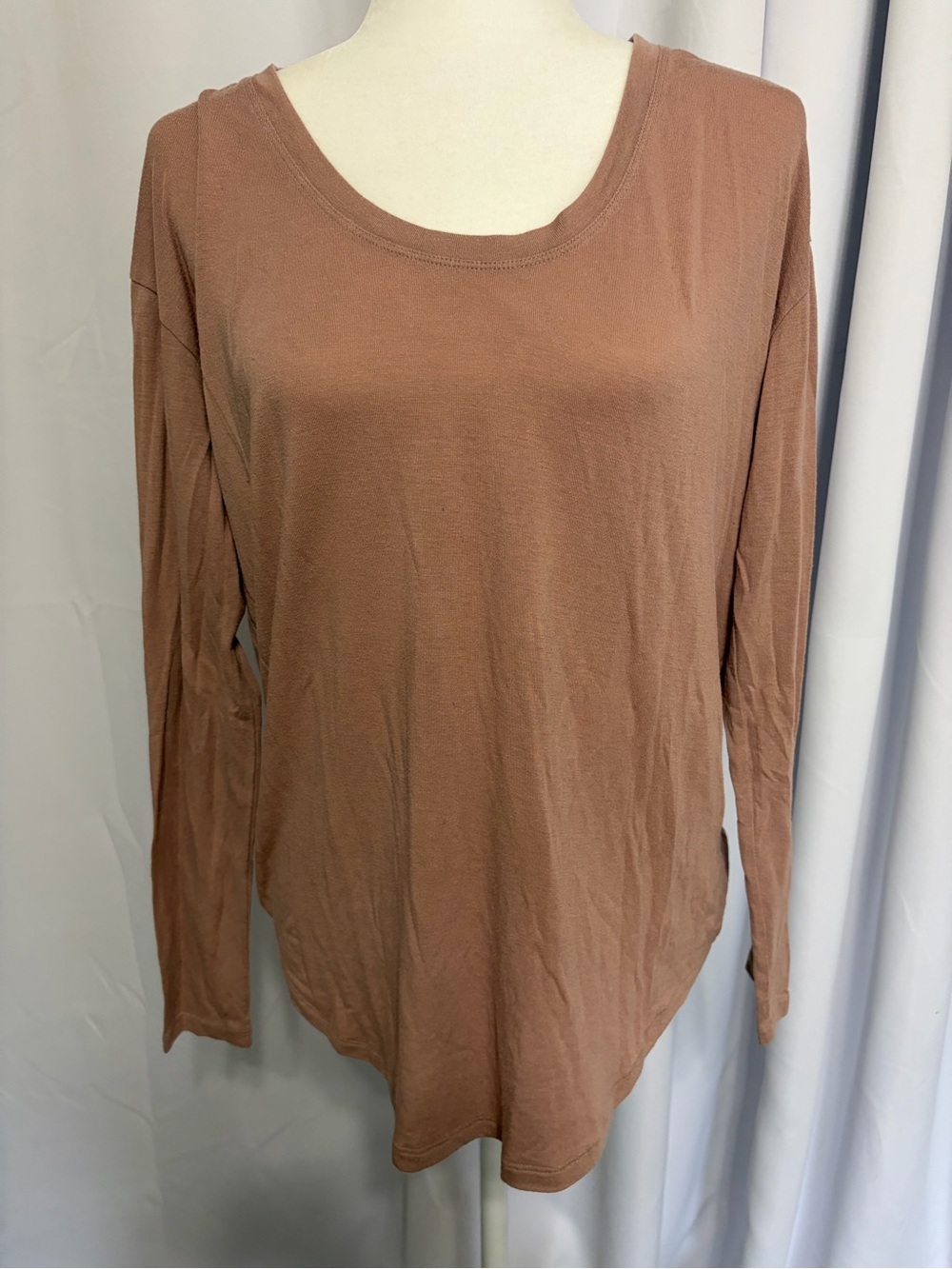 Athleta Scoop Neck Long Sleeve Top